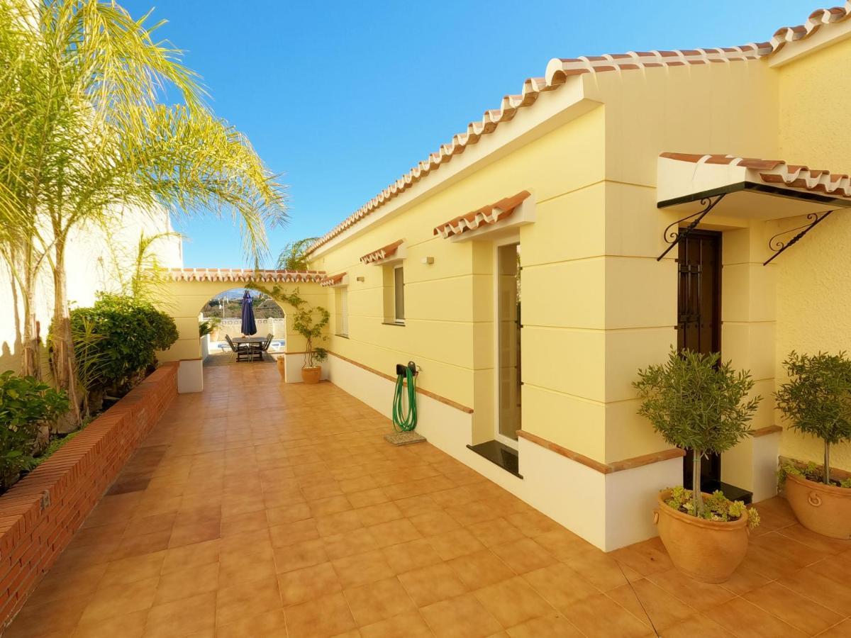 Casa Darren Villa Benajarafe Exterior photo